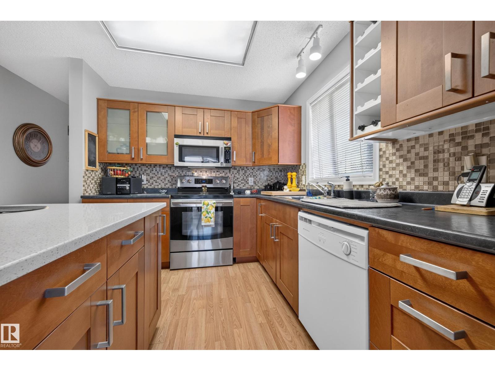 524 Rainbow Cr Property Photo 16