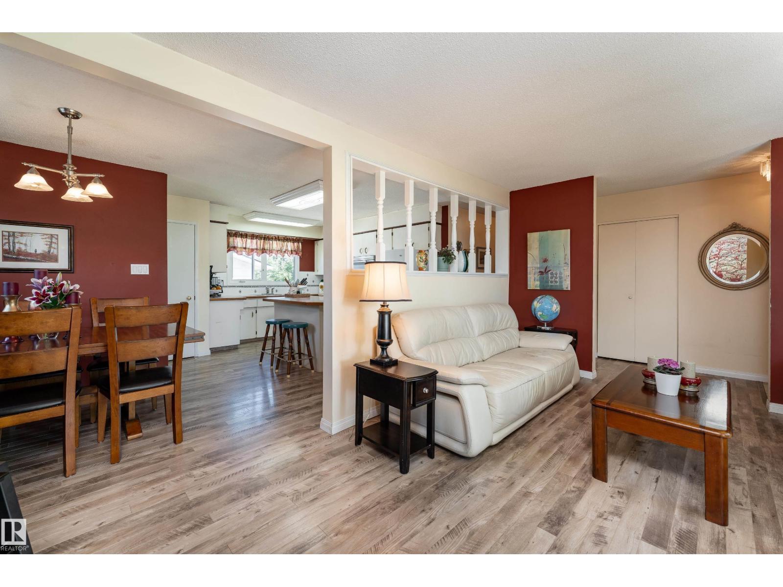 7 Camelot Cr Property Photo 7