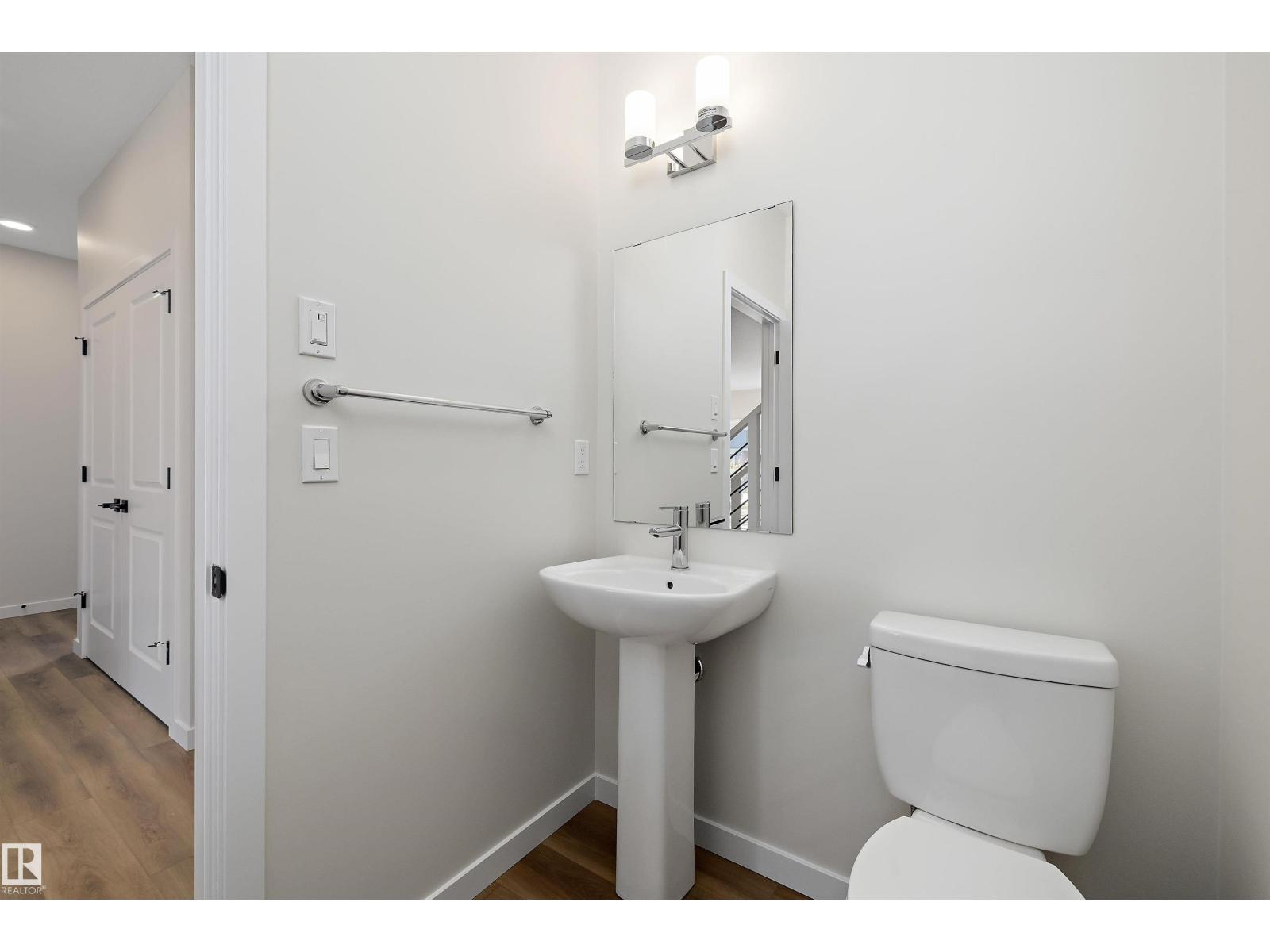 5308 Hawthorn Close Sw Property Photo 6