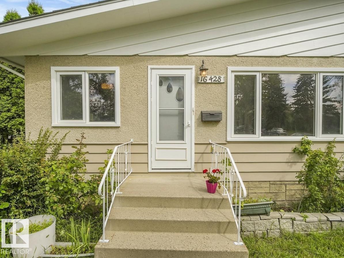 16428 88 Av Nw Property Photo 2