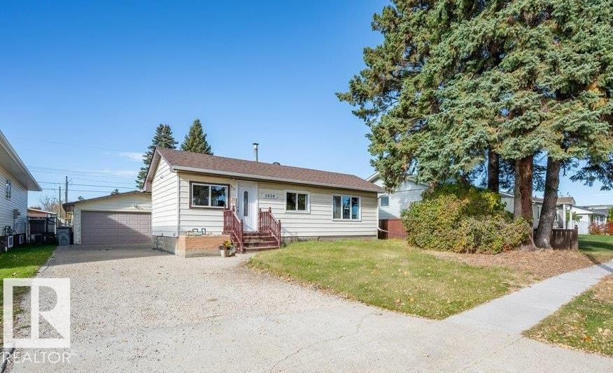 4820 49 St Property Photo 1