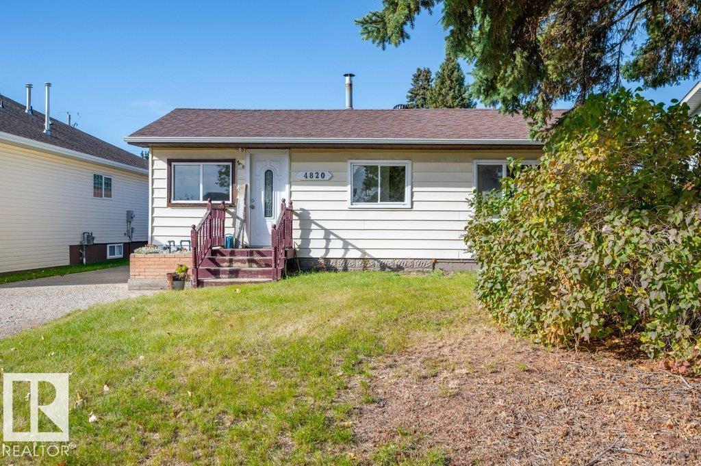 4820 49 St Property Photo 2