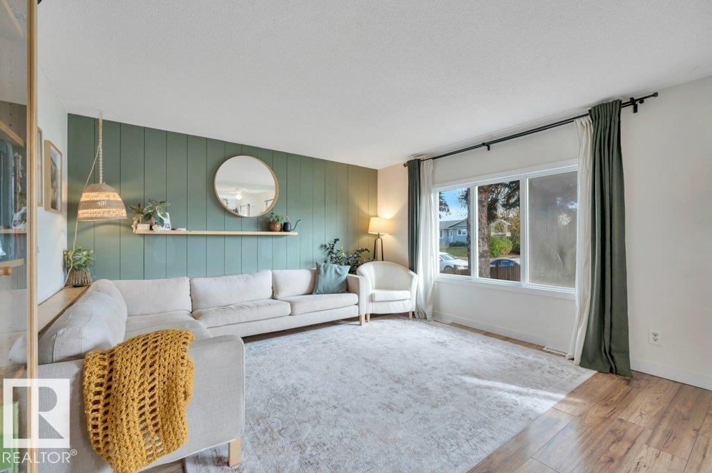 4820 49 St Property Photo 18