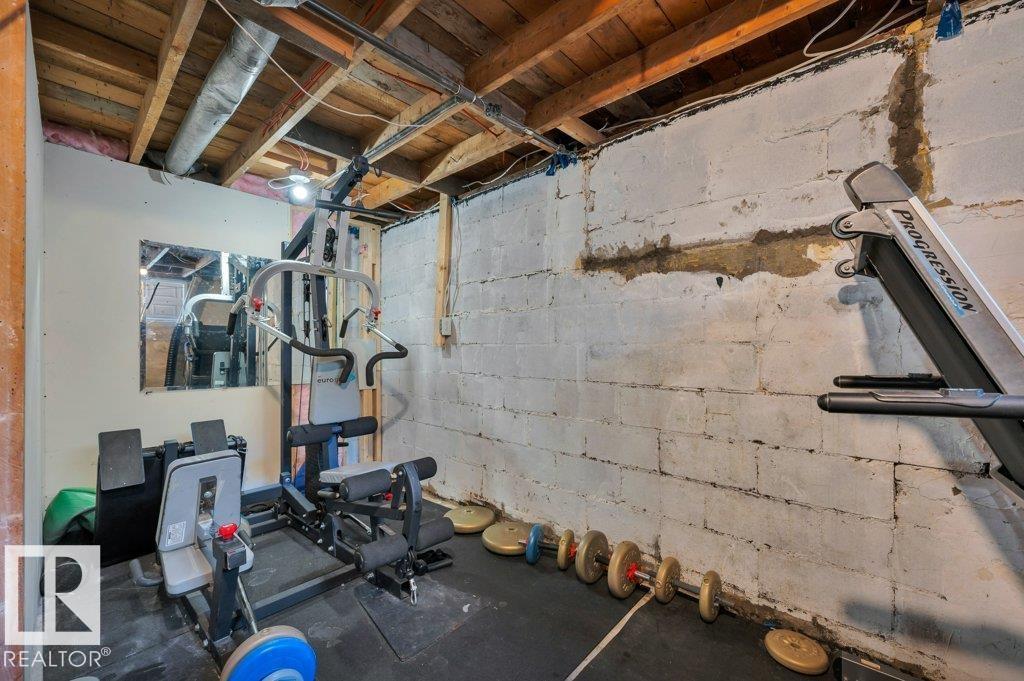 4820 49 St Property Photo 35