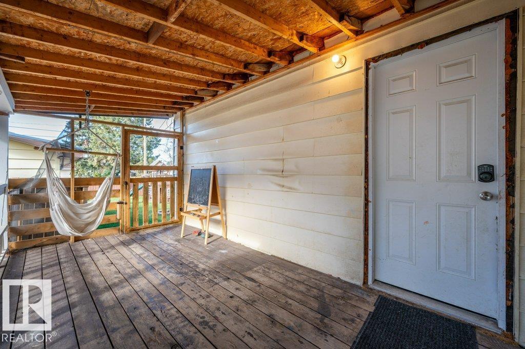 4820 49 St Property Photo 37