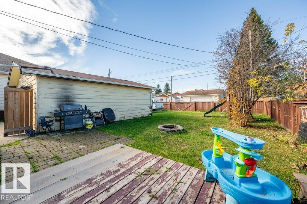 4820 49 St Property Photo 45
