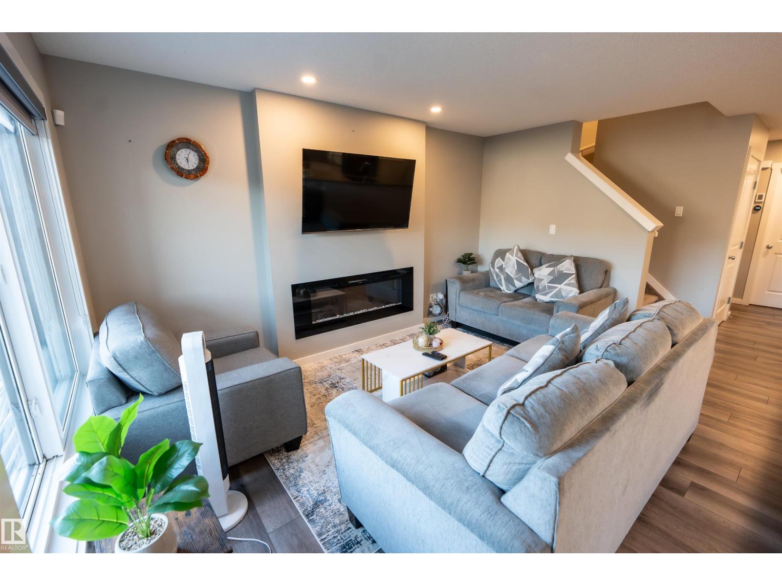 2310 Wonnacott Cr Sw Sw Property Photo 16