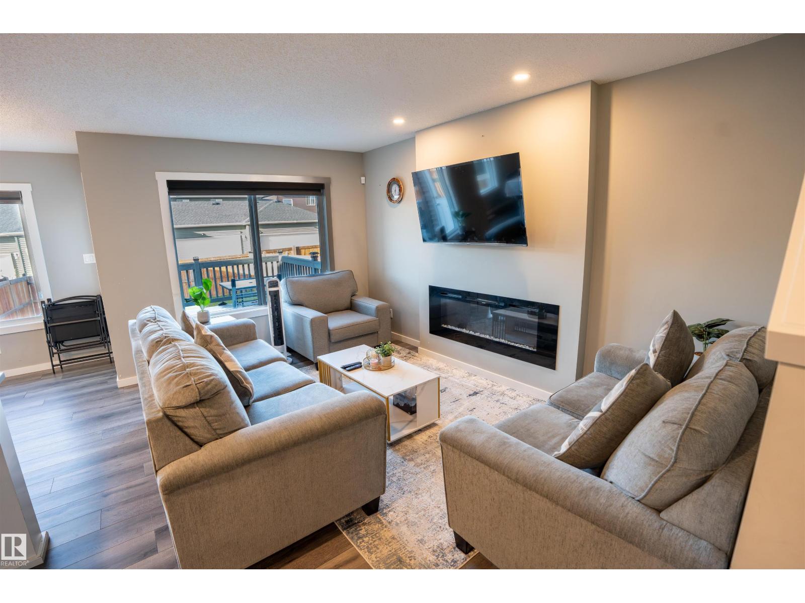 2310 Wonnacott Cr Sw Sw Property Photo 17