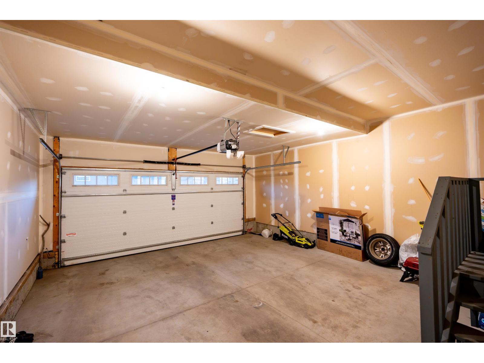 2310 Wonnacott Cr Sw Sw Property Photo 42