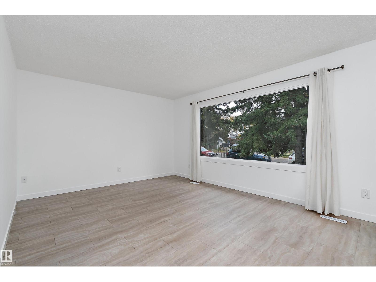 8612 30 Av Nw Nw Property Photo 7
