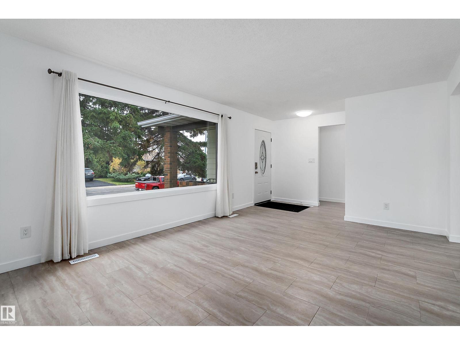8612 30 Av Nw Nw Property Photo 9