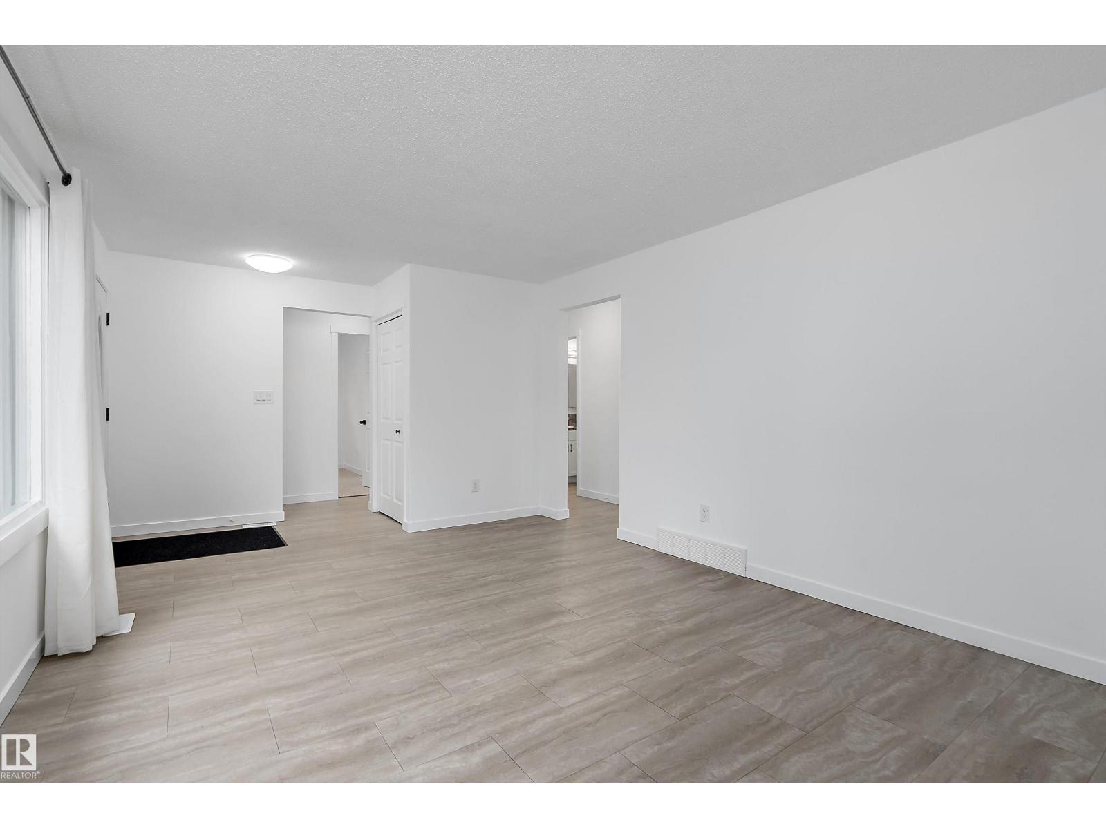 8612 30 Av Nw Nw Property Photo 10