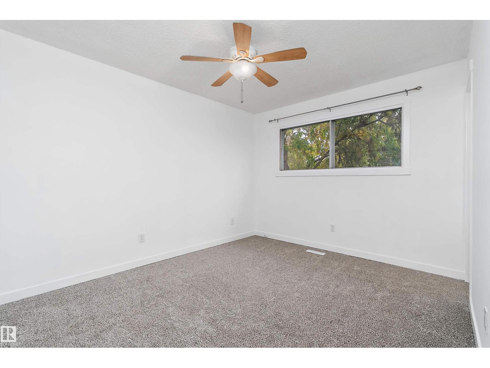 8612 30 Av Nw Nw Property Photo 12