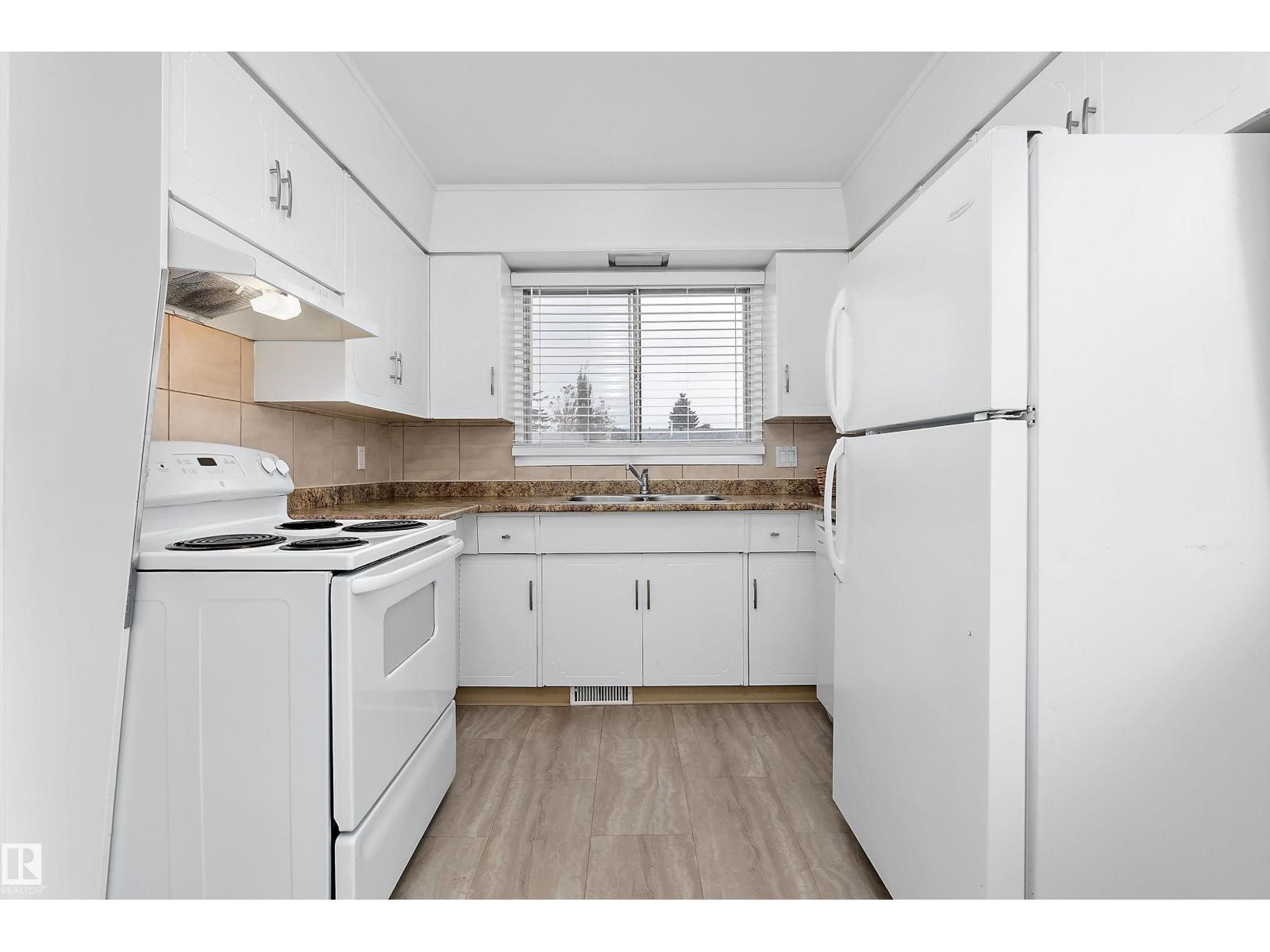 8612 30 Av Nw Nw Property Photo 26