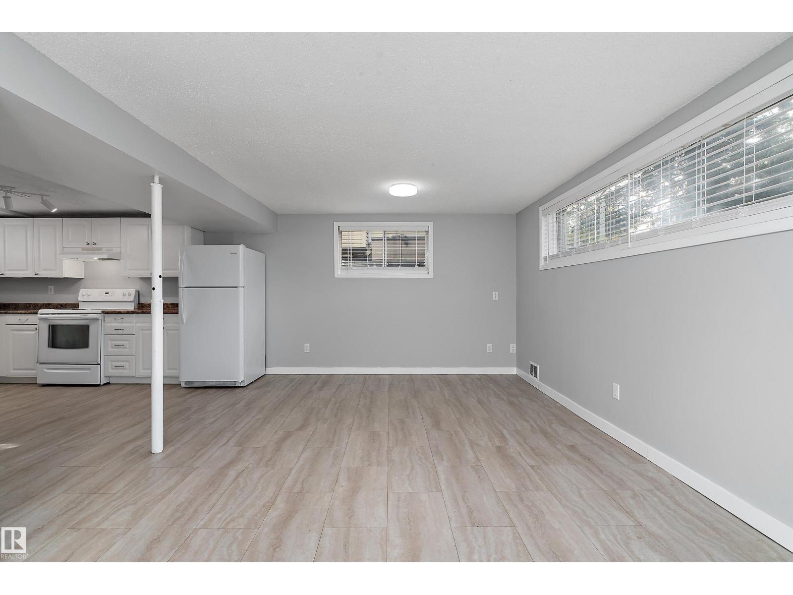 8612 30 Av Nw Nw Property Photo 37