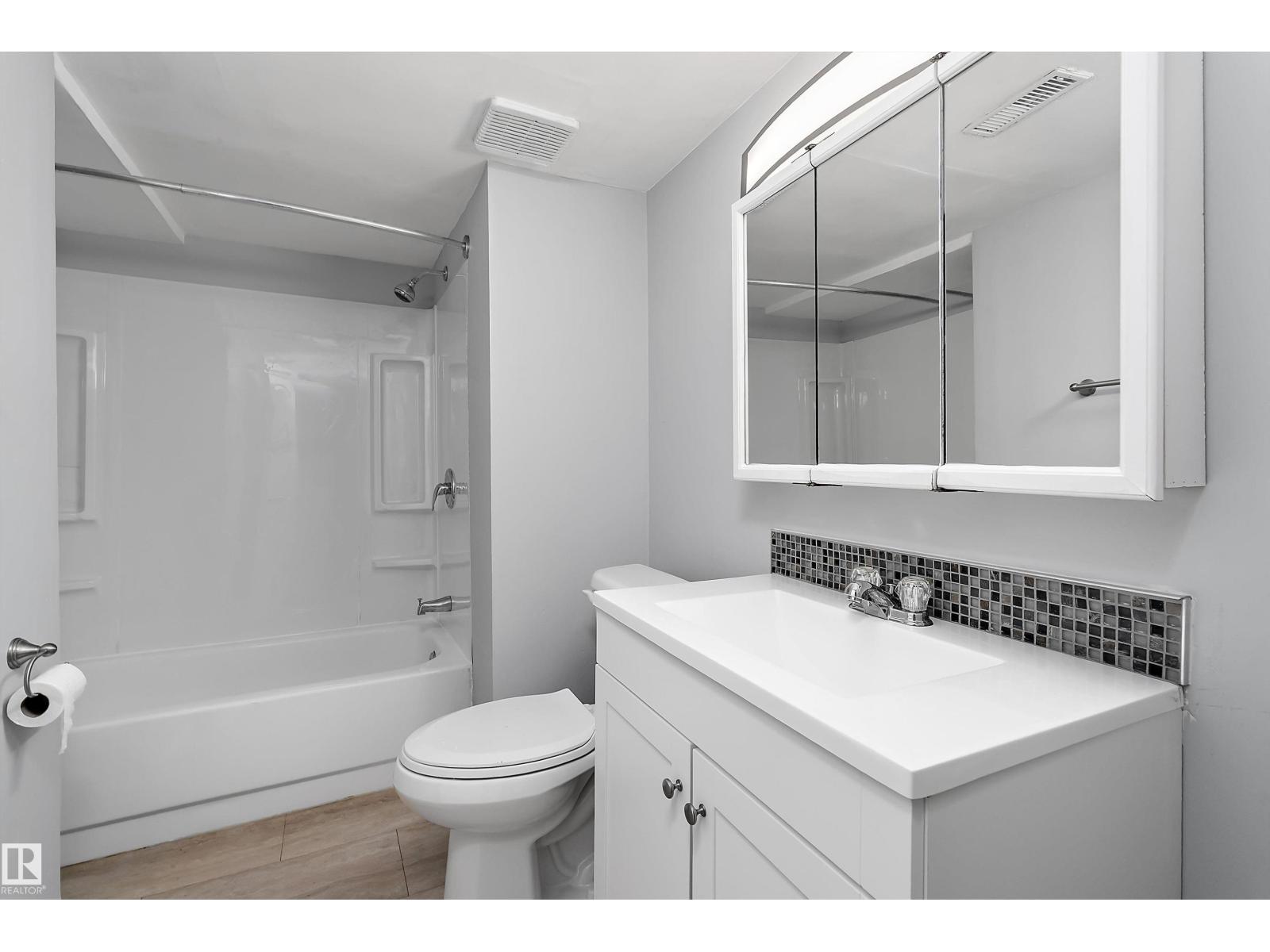 8612 30 Av Nw Nw Property Photo 47