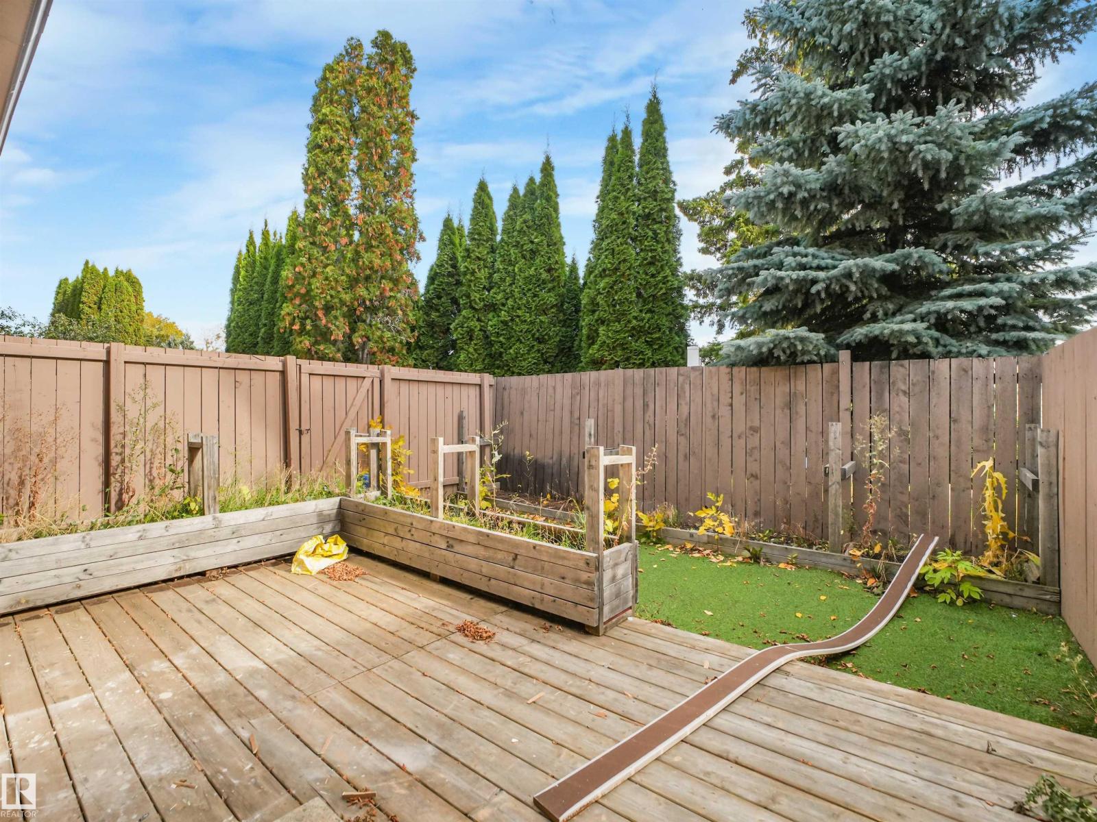 2345 139 Av Nw Property Photo 27