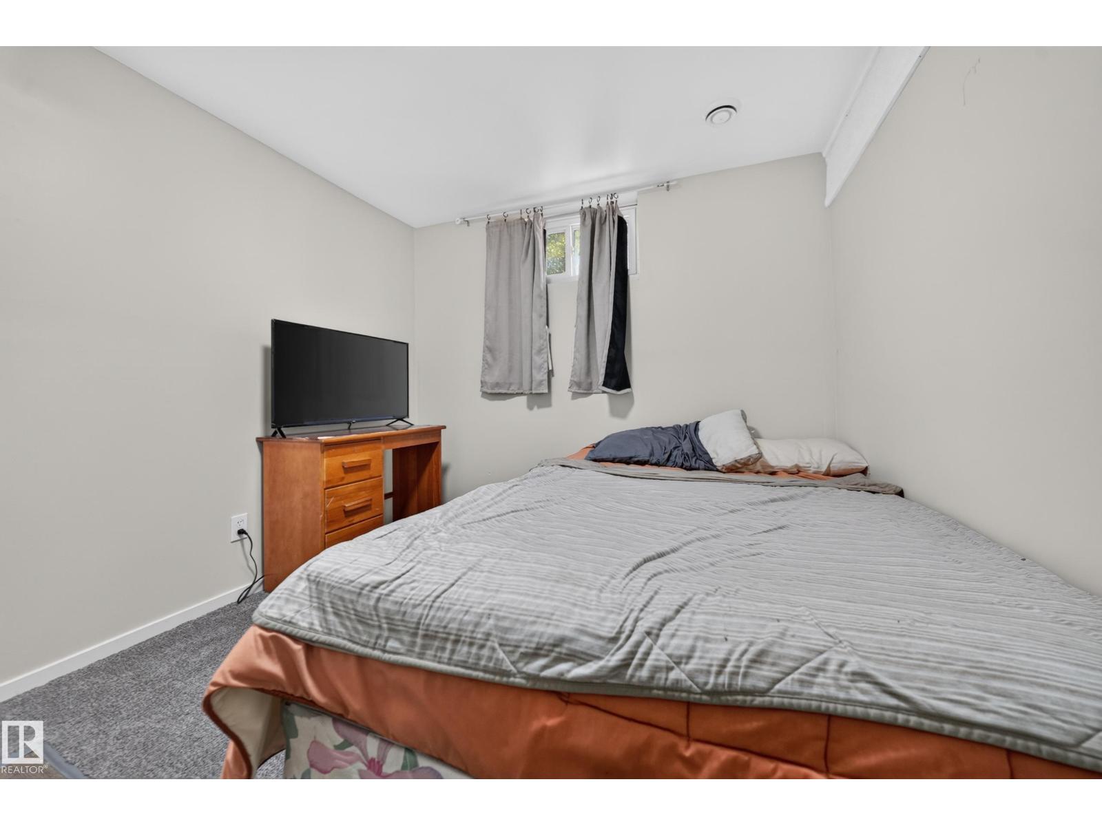 3816 85 St Nw Nw Property Photo 39