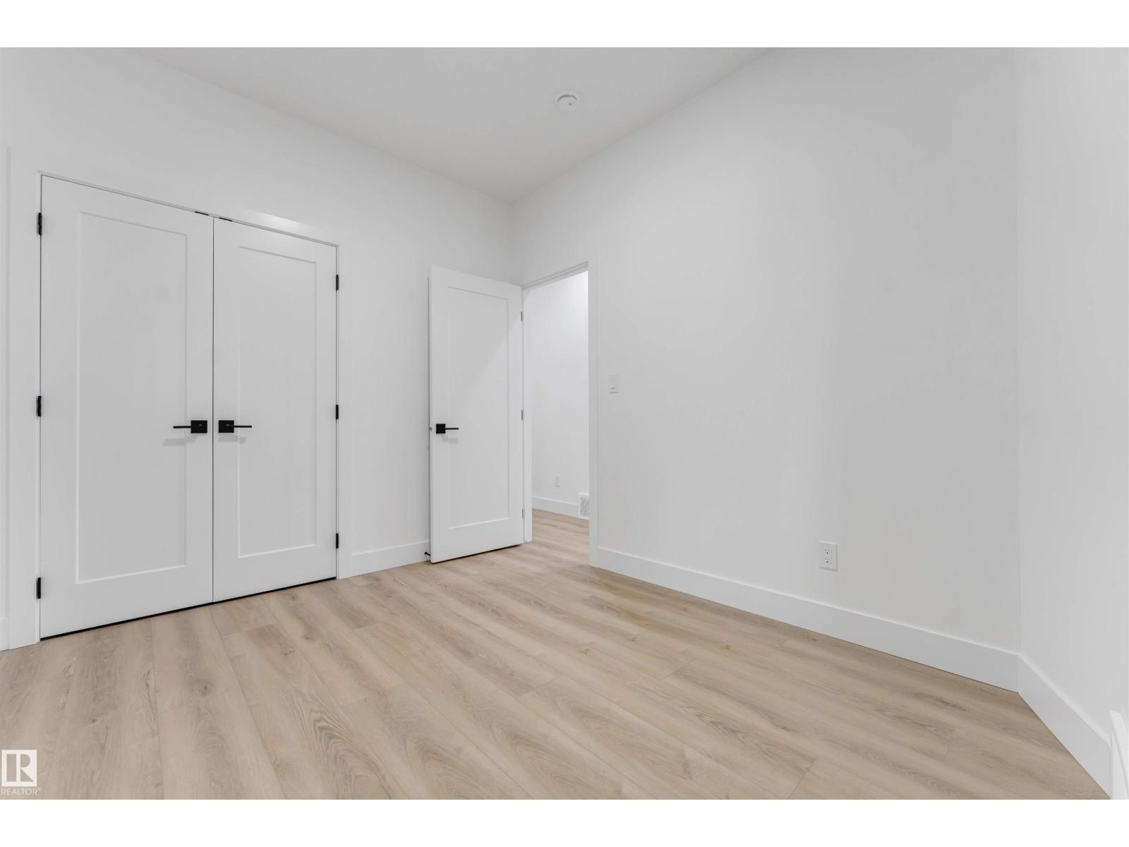 4234 63 St Property Photo 10