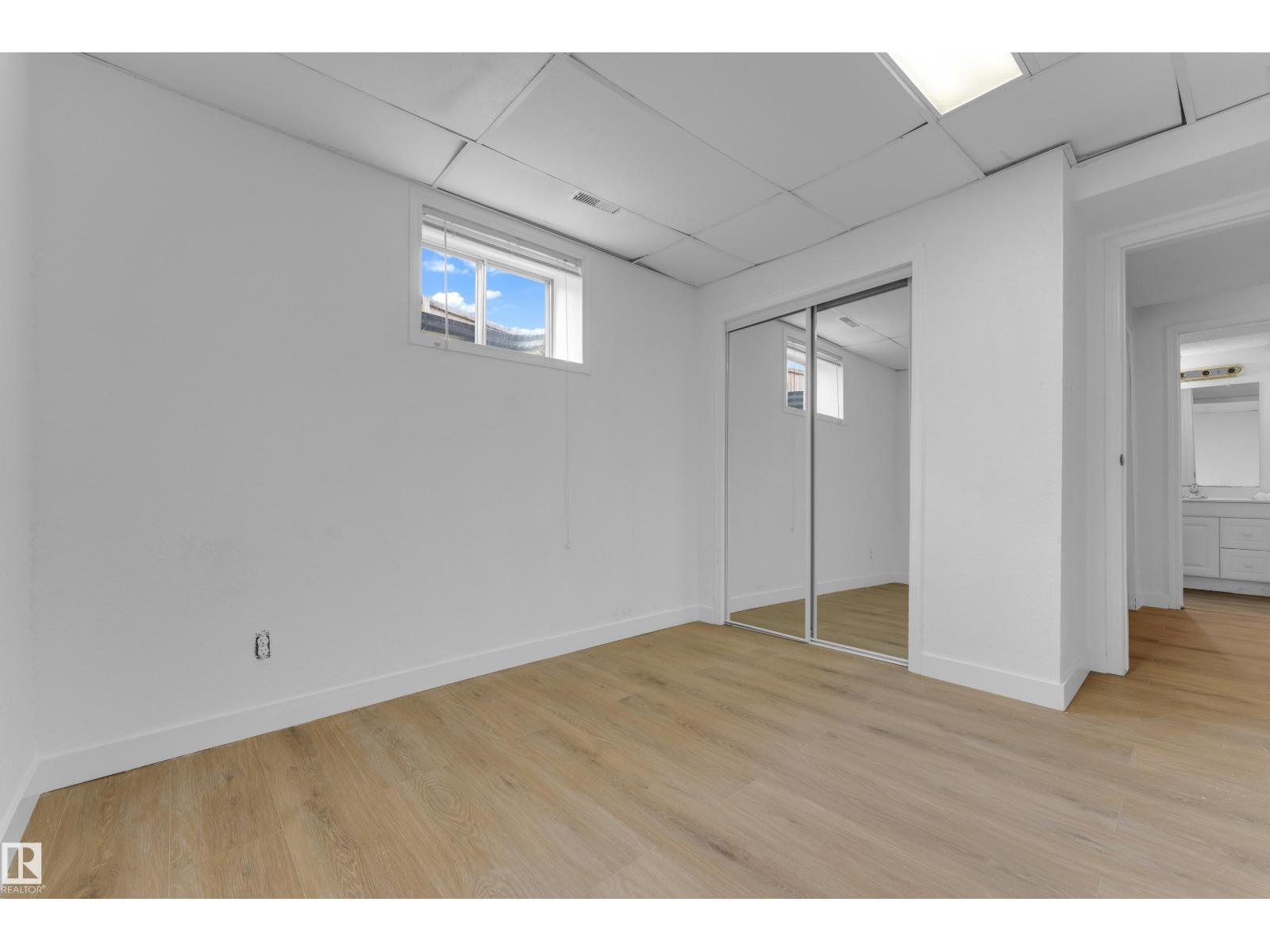 3527 44a Av Nw Property Photo 24