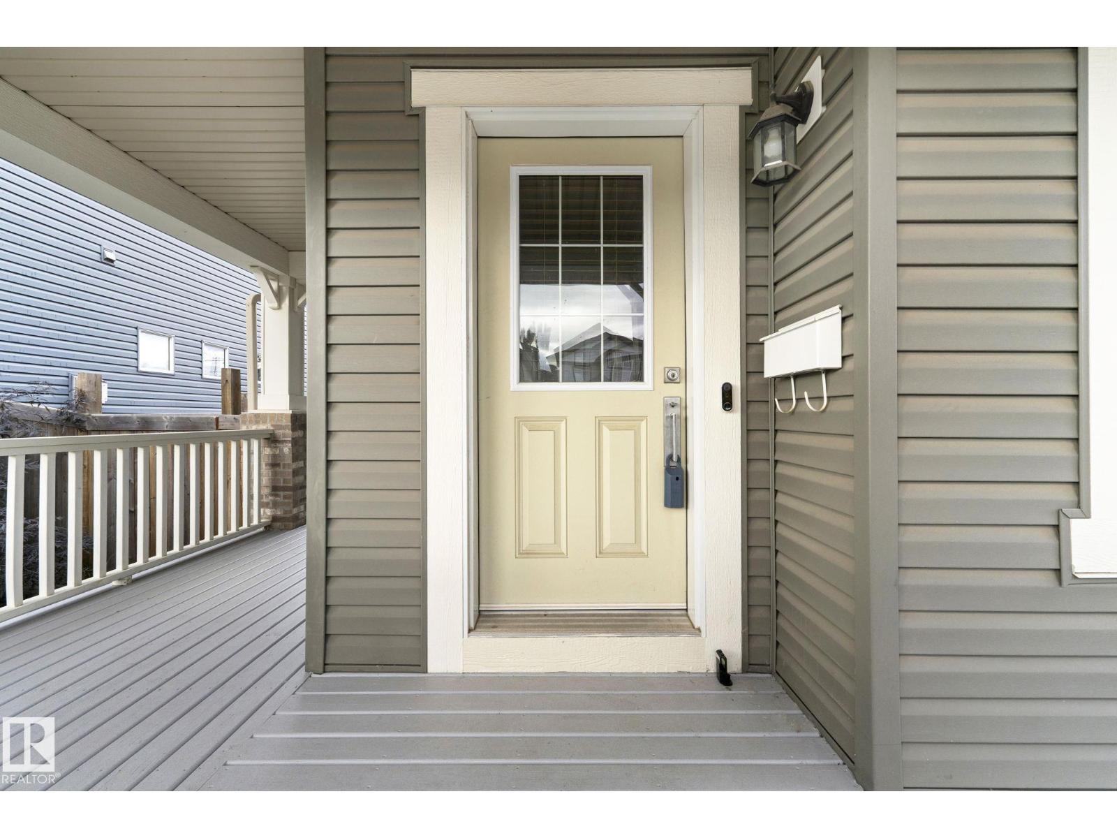 120 57 St Sw Property Photo 3