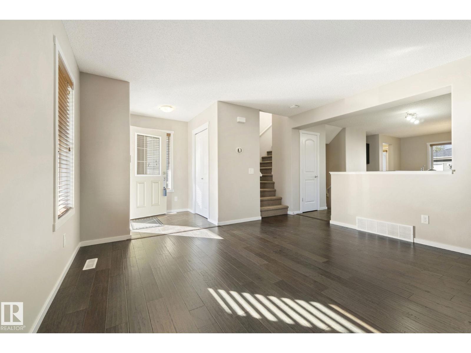 120 57 St Sw Property Photo 9