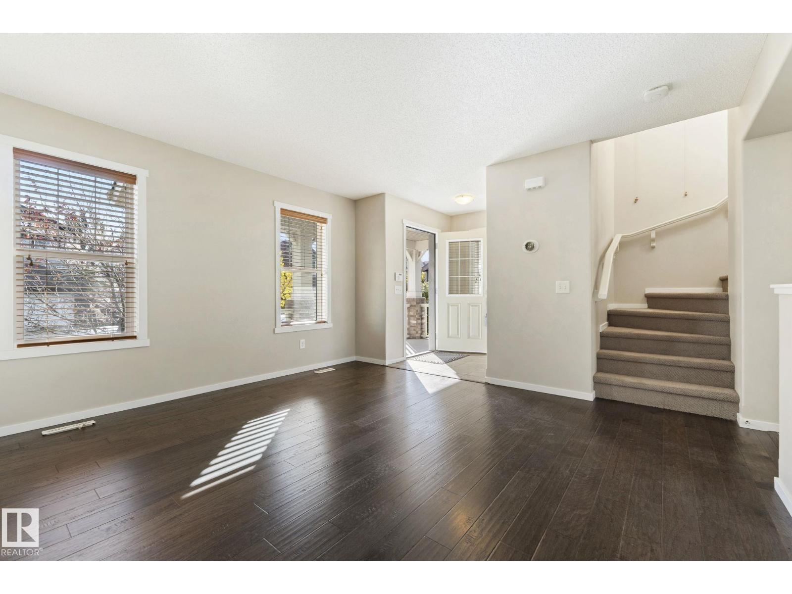120 57 St Sw Property Photo 10