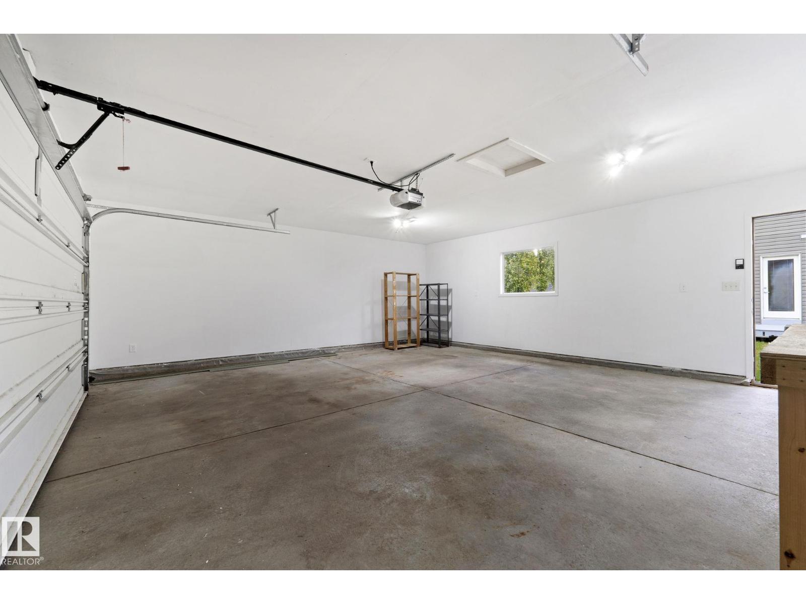 120 57 St Sw Property Photo 58