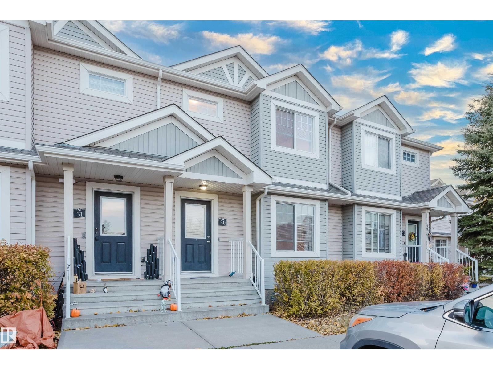 #30 6032 38 Av Nw Property Photo 1