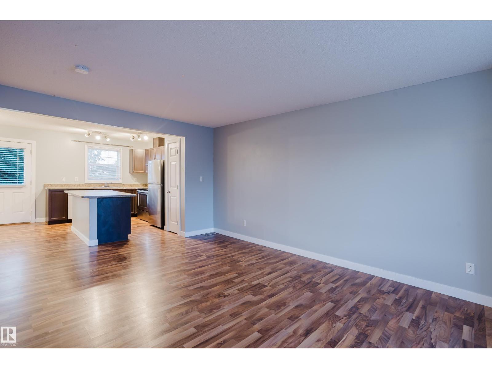 #30 6032 38 Av Nw Property Photo 7