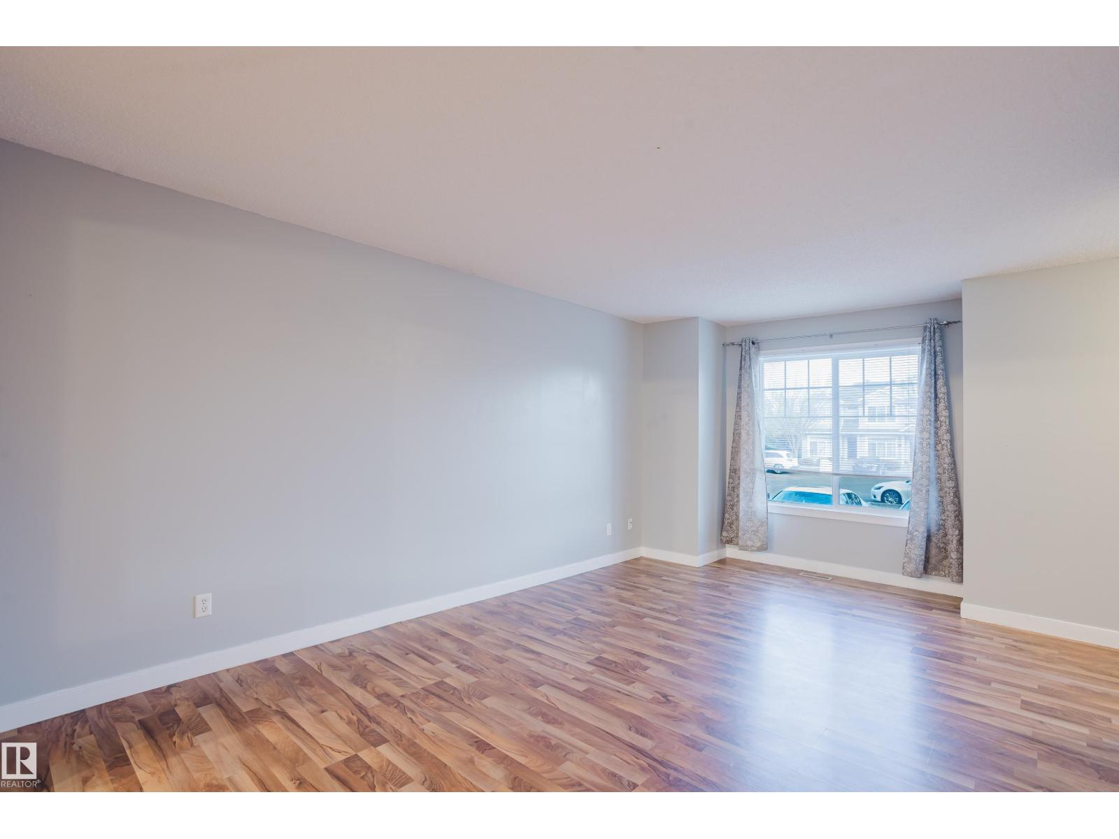 #30 6032 38 Av Nw Property Photo 8