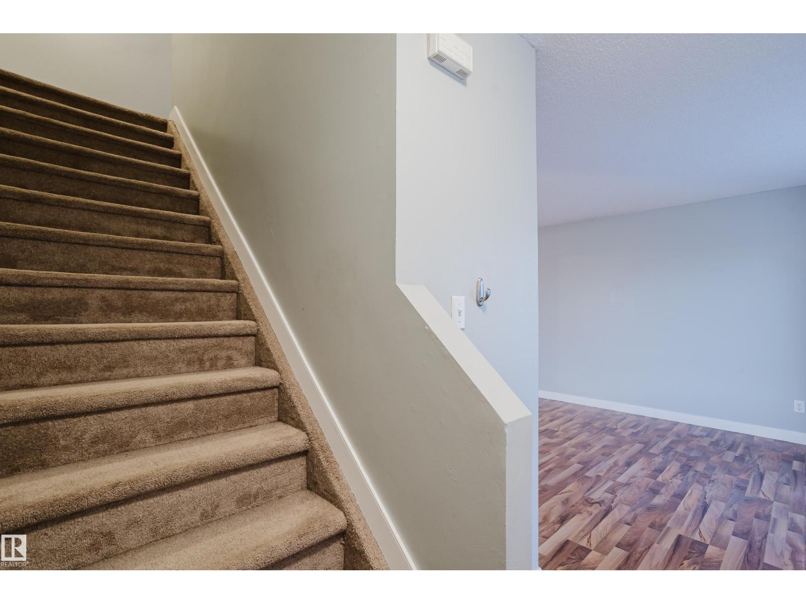 #30 6032 38 Av Nw Property Photo 21