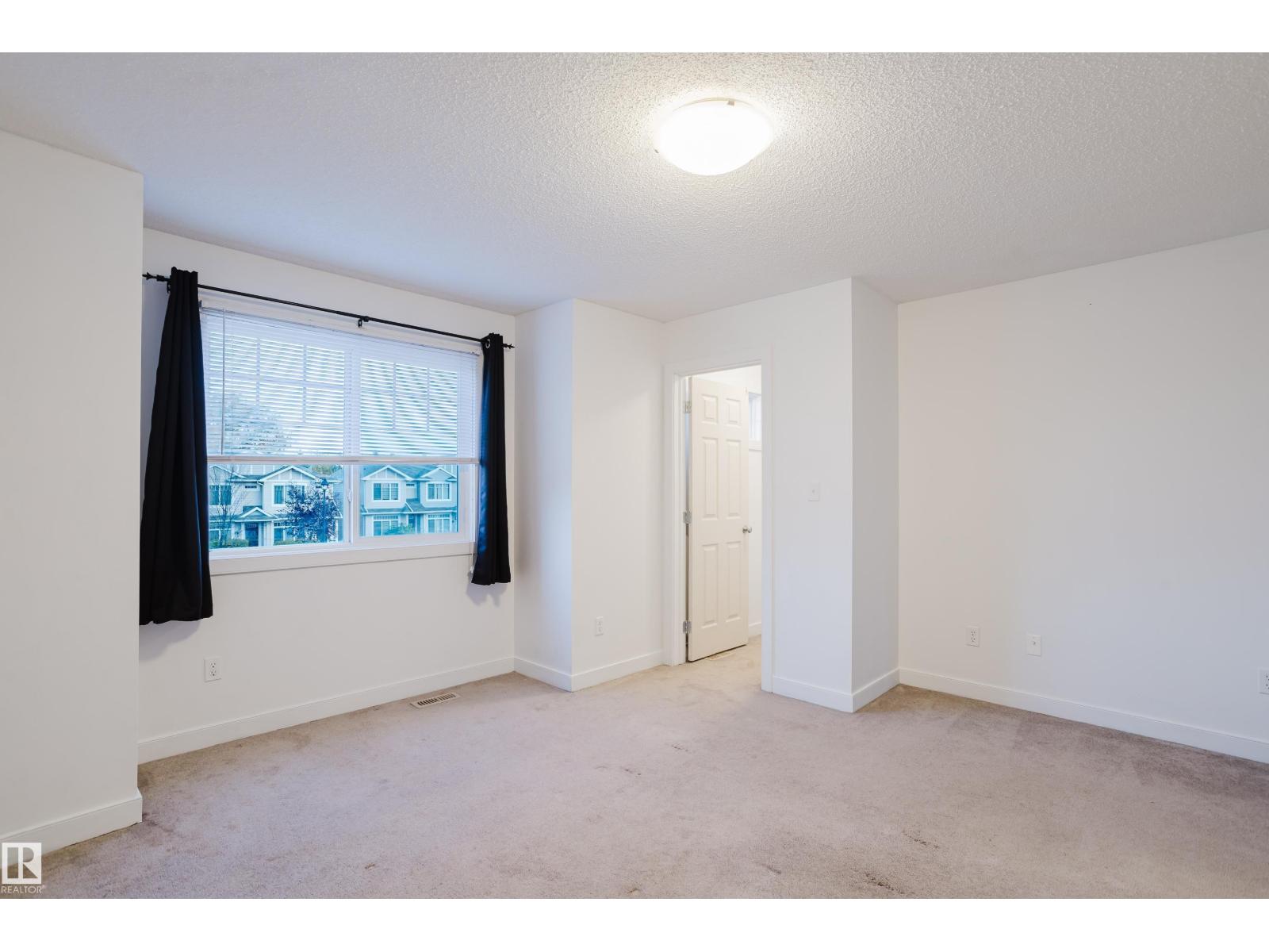 #30 6032 38 Av Nw Property Photo 28