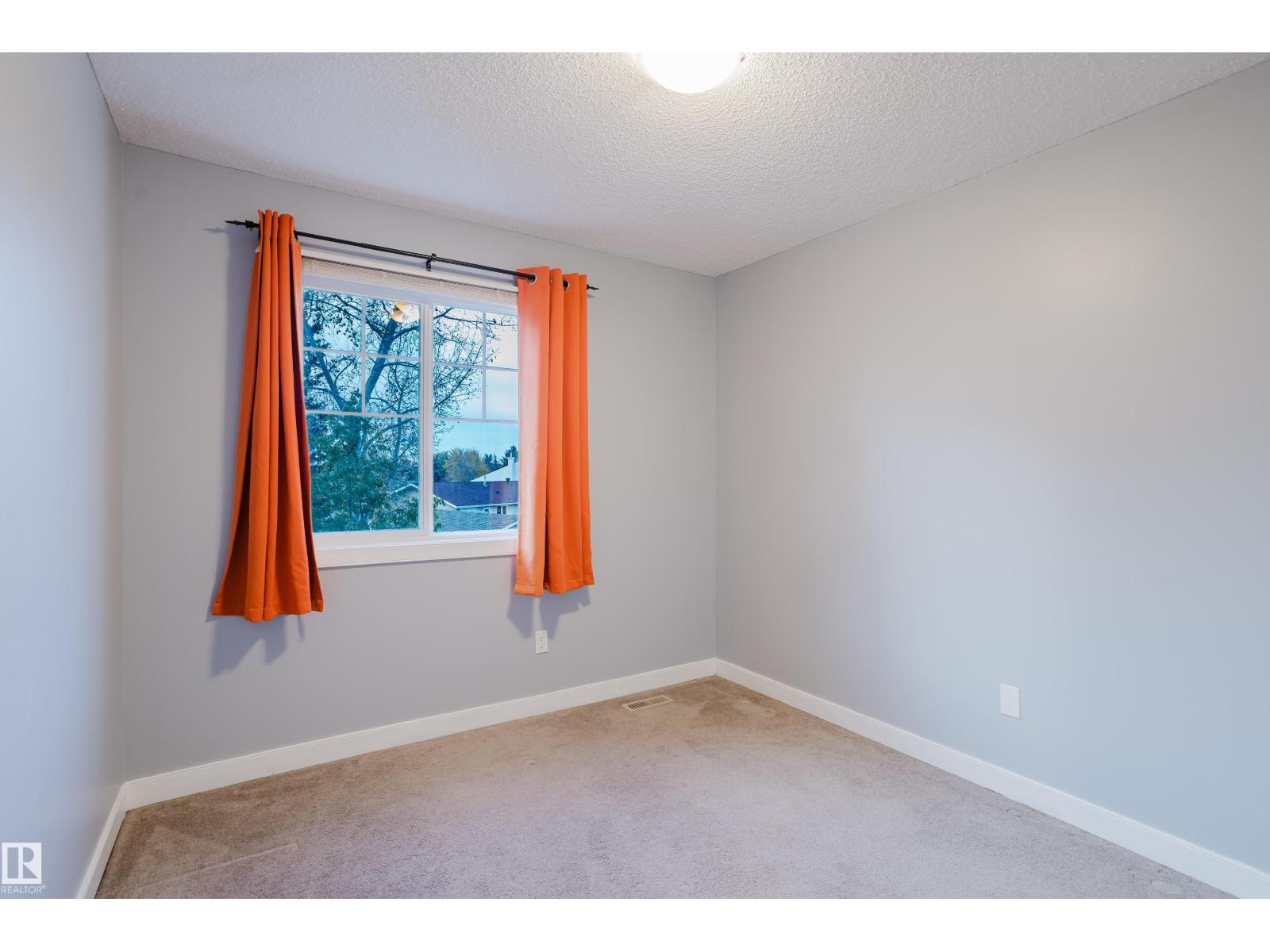 #30 6032 38 Av Nw Property Photo 31