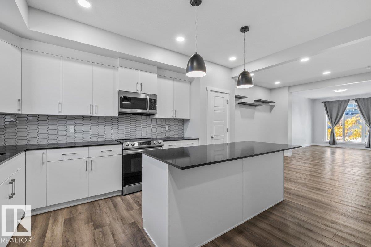 9815 227 St Nw Property Photo 13
