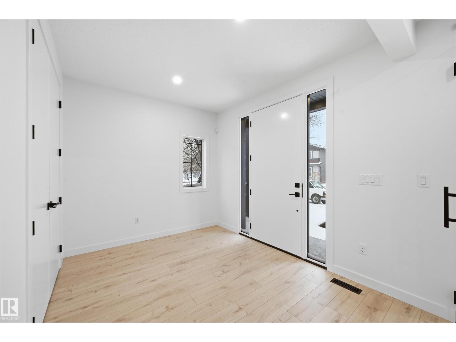 11121 51 St Nw Property Photo 36