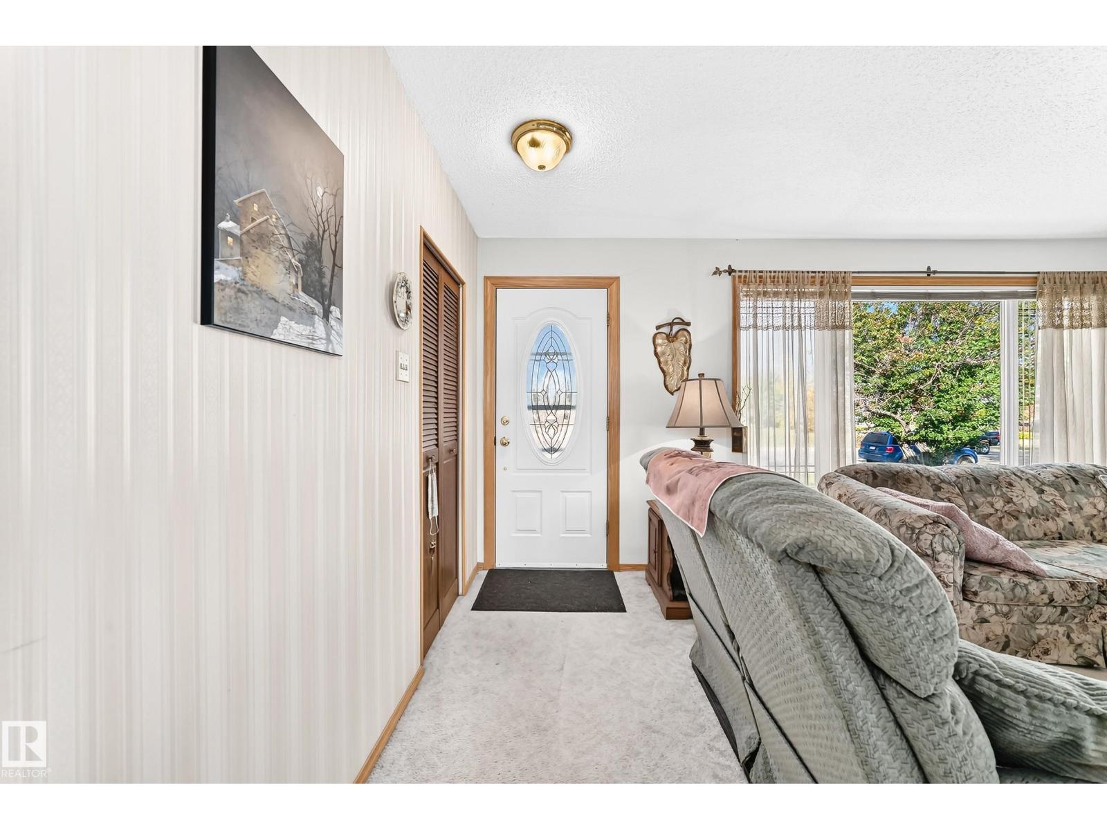 13515 86 St Nw Nw Property Photo 3