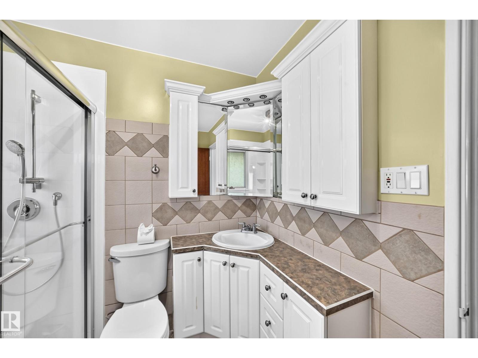 14423 96 Av Nw Property Photo 31