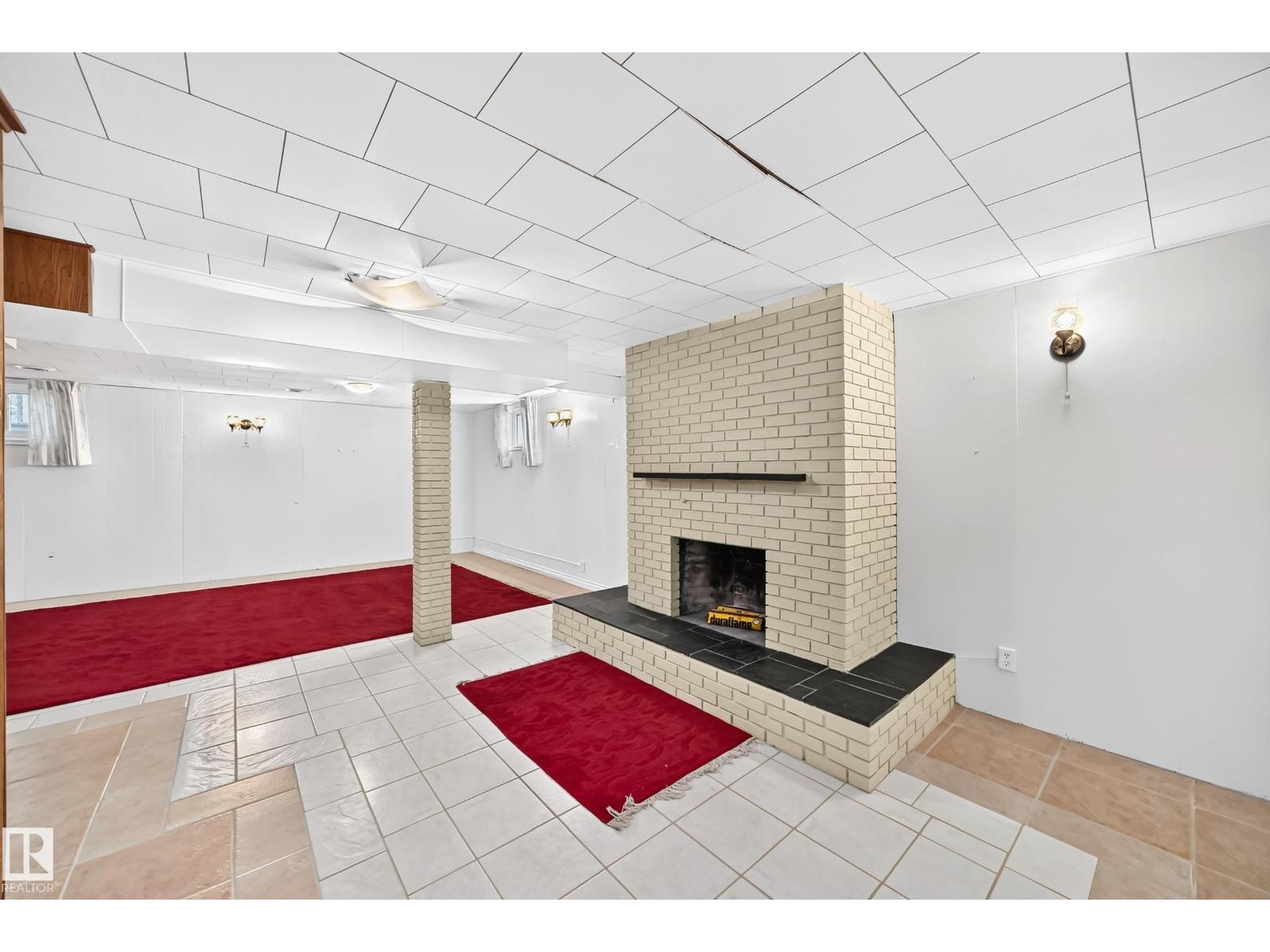 14423 96 Av Nw Property Photo 35