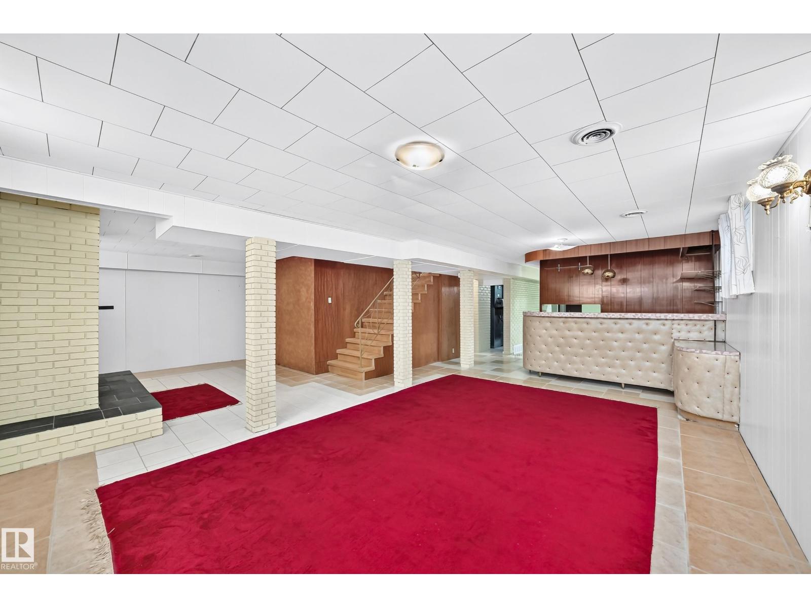 14423 96 Av Nw Property Photo 38