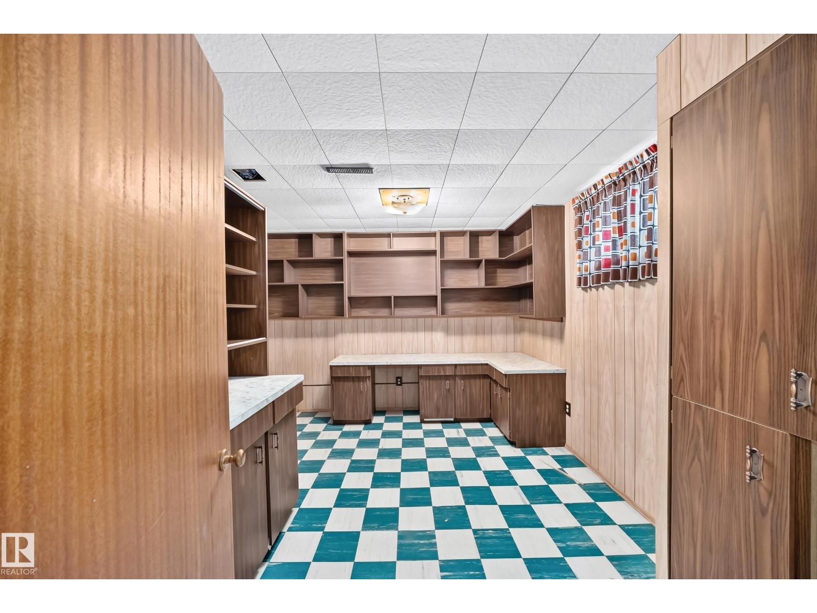 14423 96 Av Nw Property Photo 43