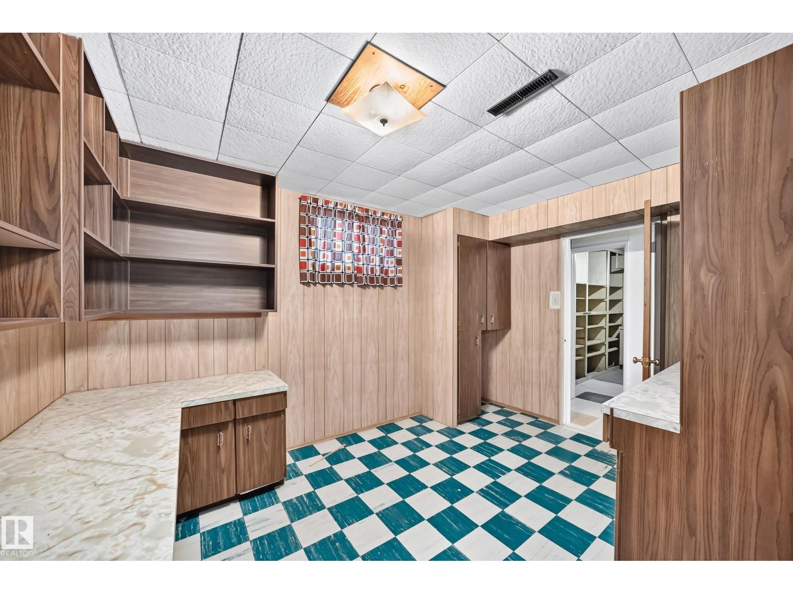 14423 96 Av Nw Property Photo 44