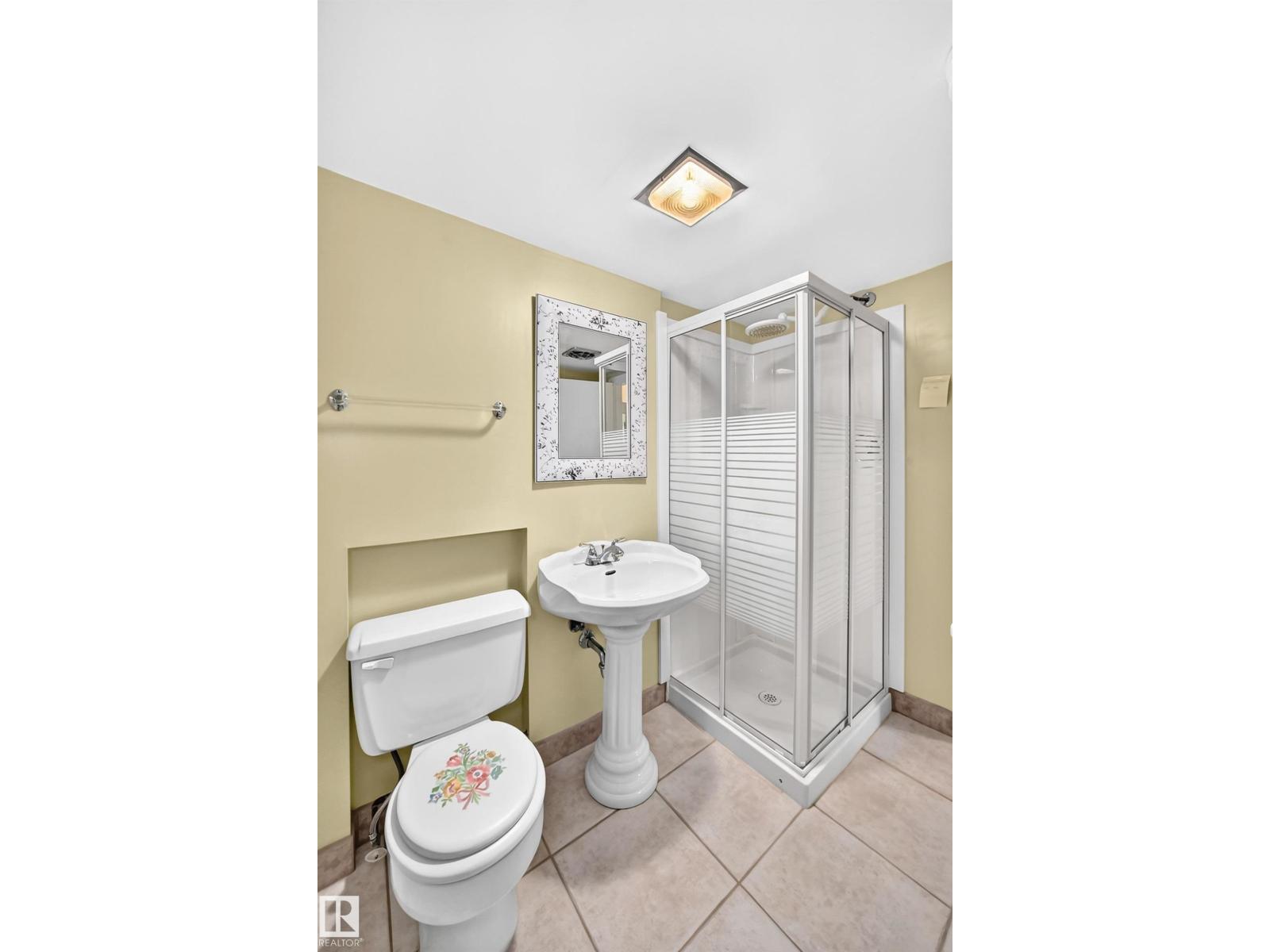 14423 96 Av Nw Property Photo 45