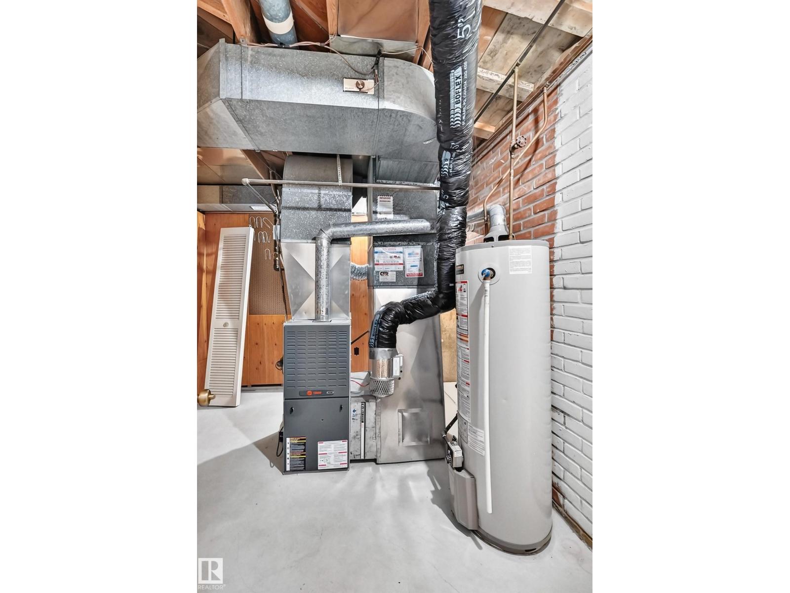14423 96 Av Nw Property Photo 50