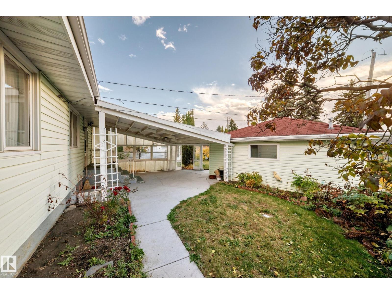 14423 96 Av Nw Property Photo 55