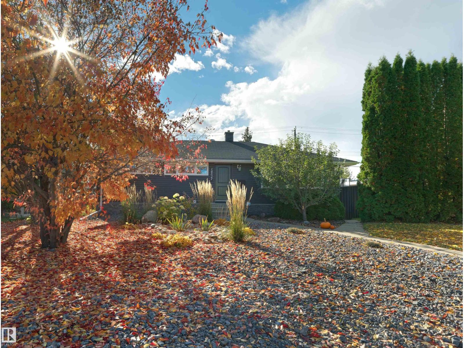 14527 86 Av Nw Property Photo 1