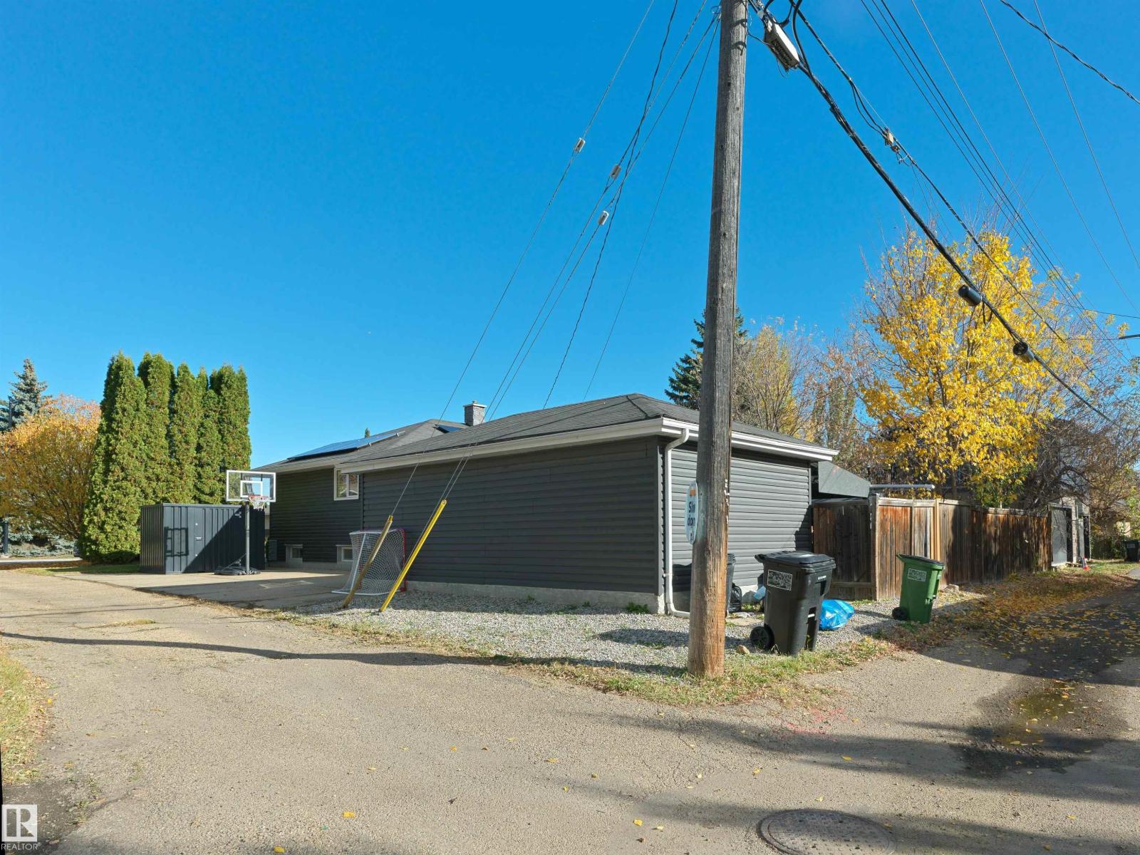 14527 86 Av Nw Property Photo 34