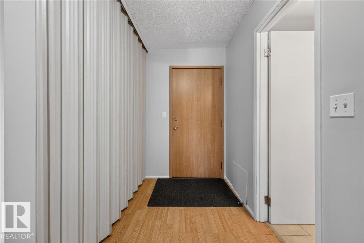 #206 10838 108 St Nw Property Photo 11