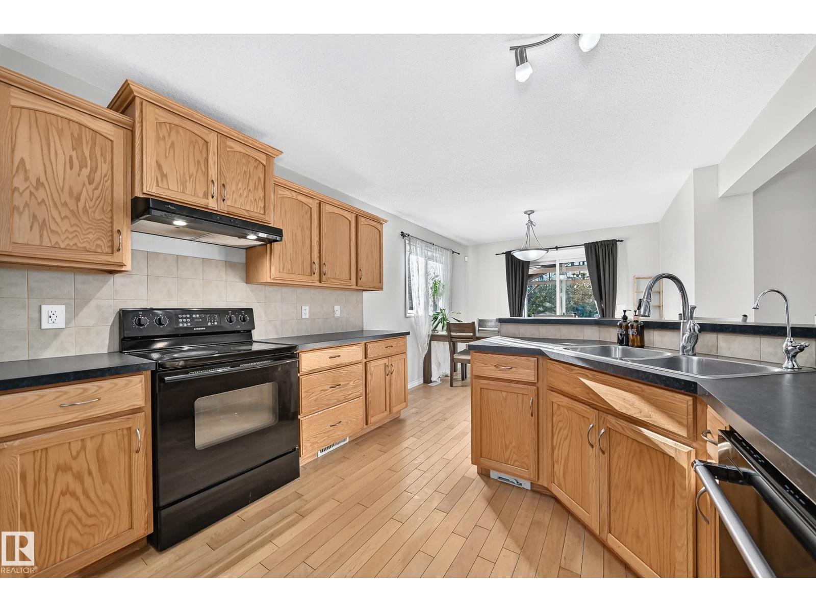17 Virginia Lo Property Photo 27