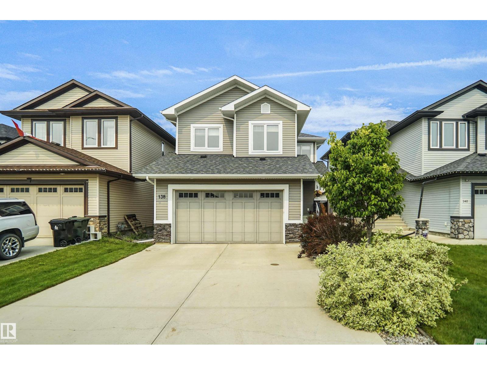 138 HENDERSON LI Property Photo 1